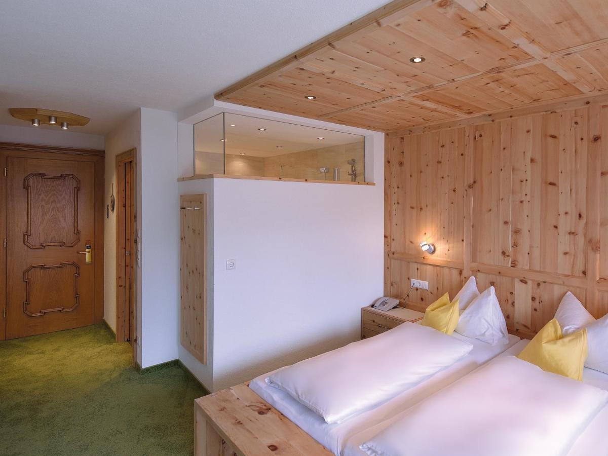 Pension Cafe Fritz Lech am Arlberg Exterior foto